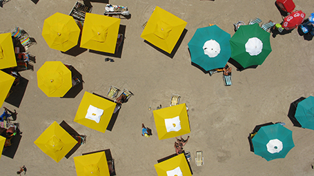 photo of a beach scene